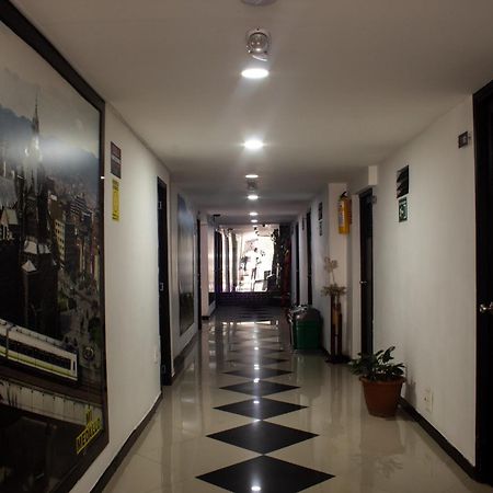 Hotel Laureles De Aburra Medellín Kültér fotó
