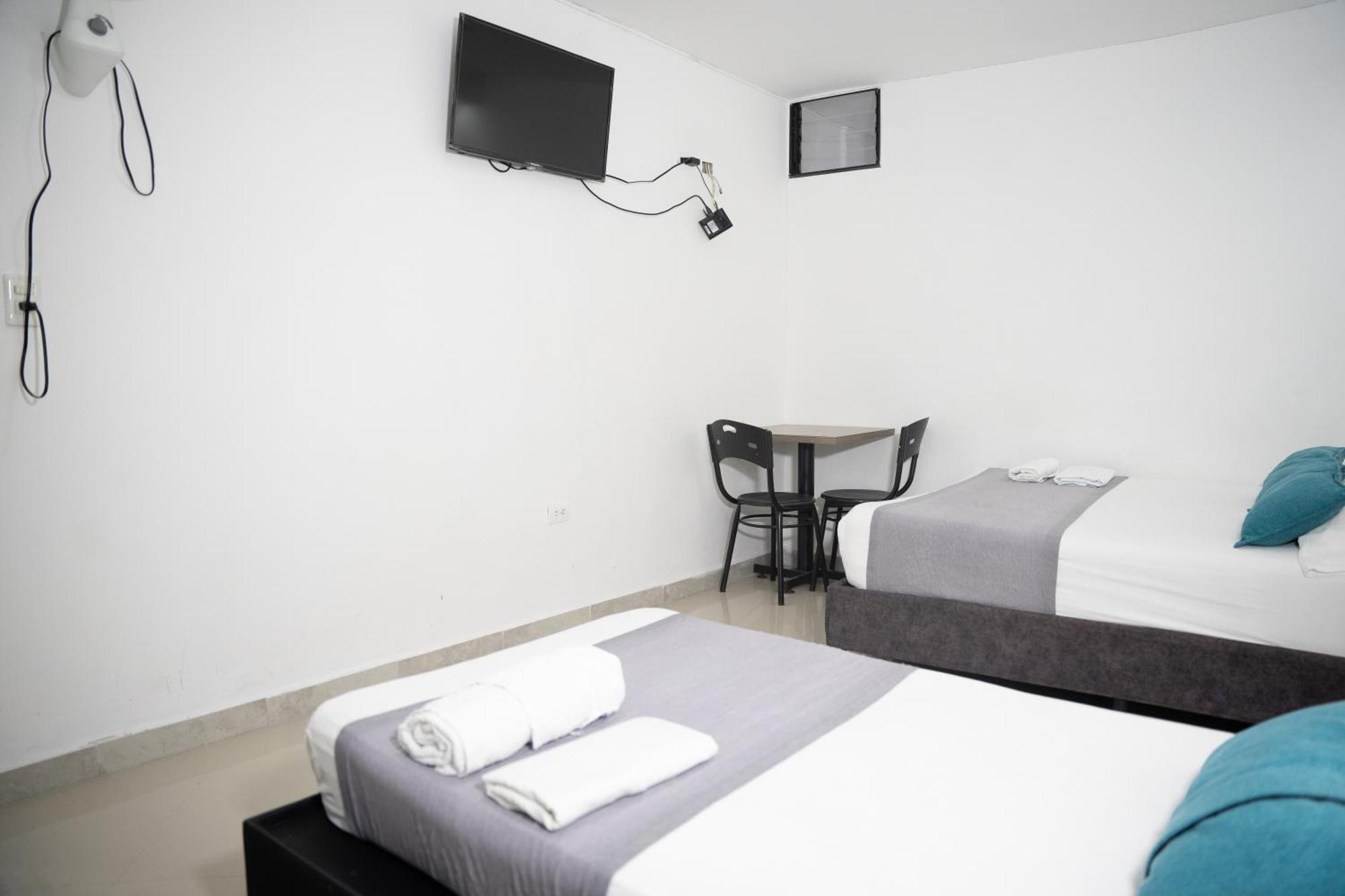 Hotel Laureles De Aburra Medellín Kültér fotó