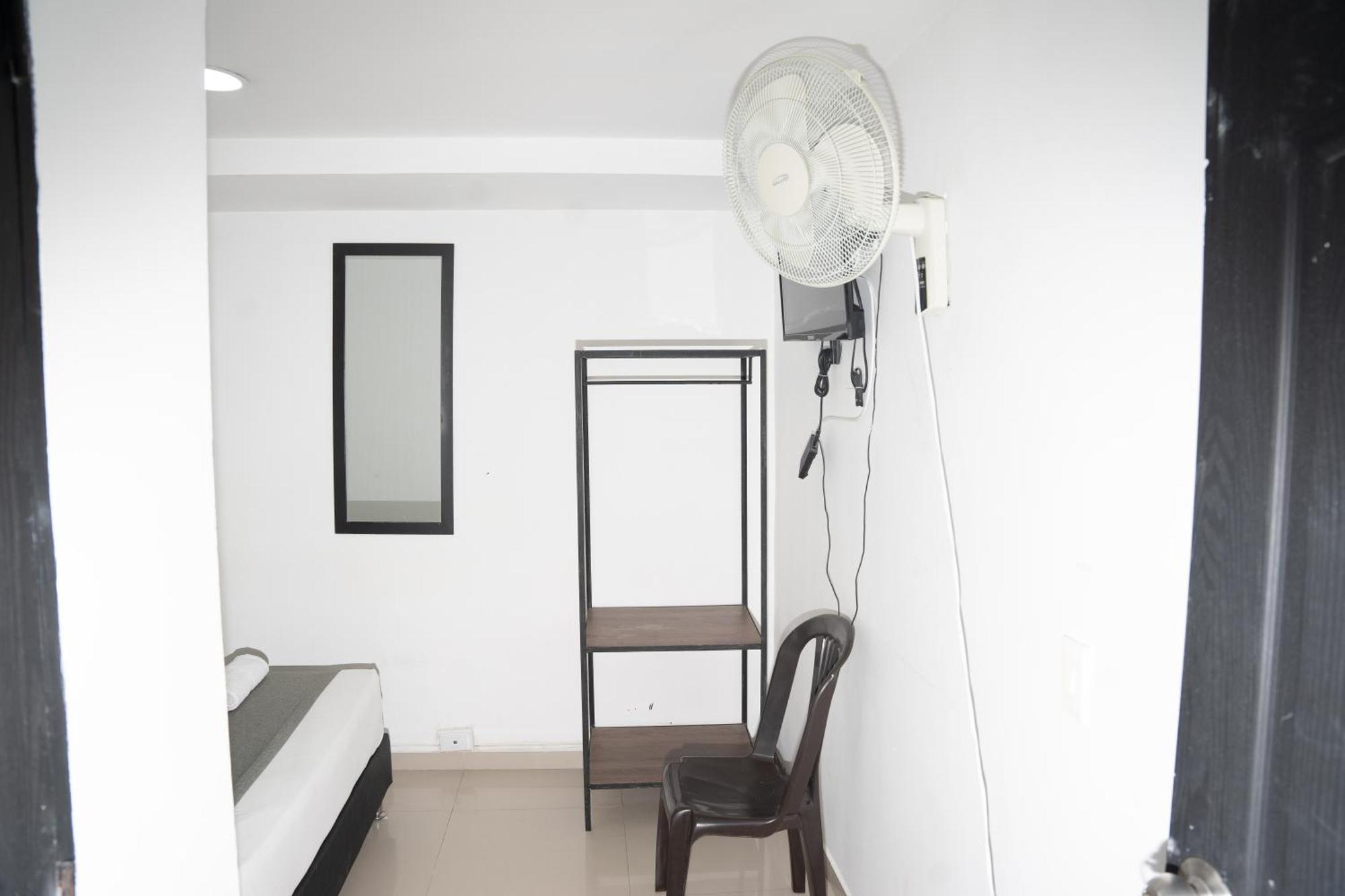Hotel Laureles De Aburra Medellín Kültér fotó
